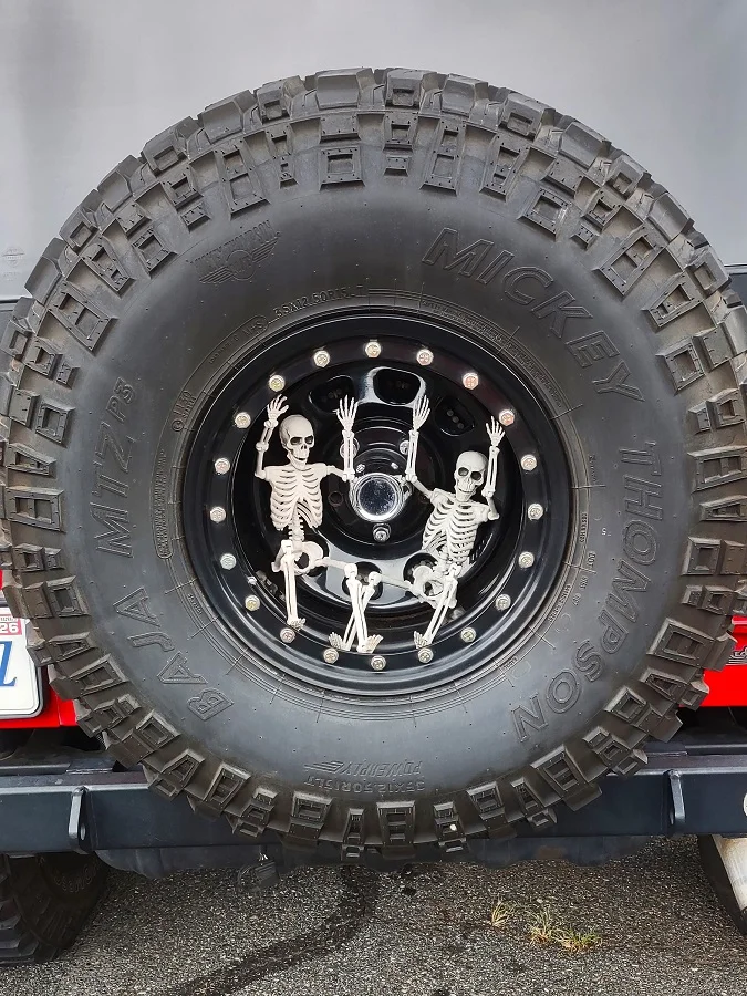 Rubi tire skels.webp