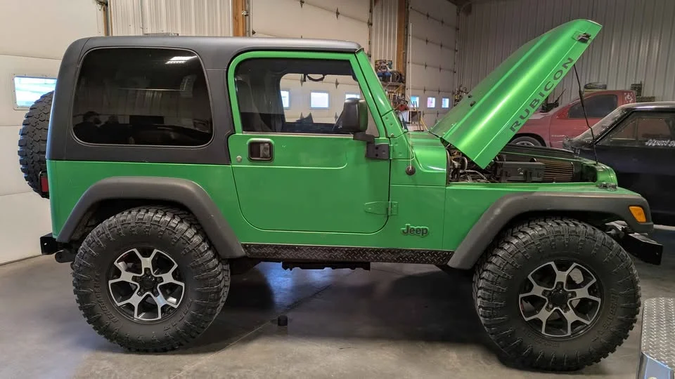 Rubicon 33s no lift.jpg