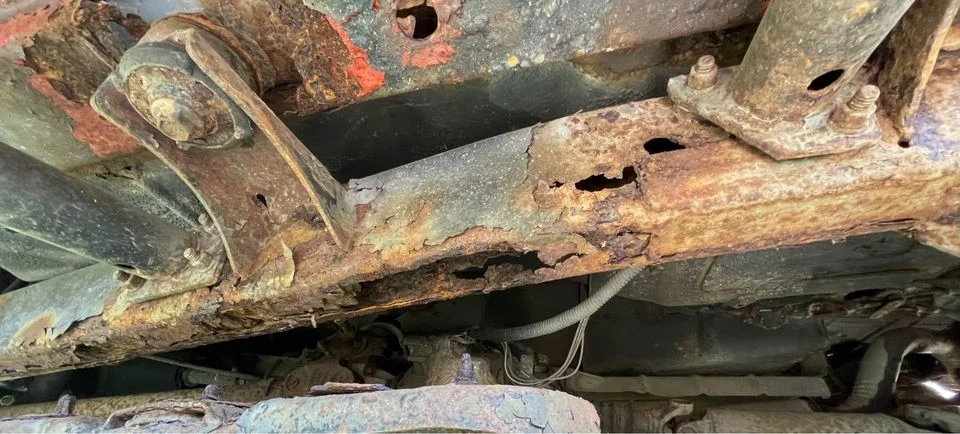 Rusted skid and frame.webp