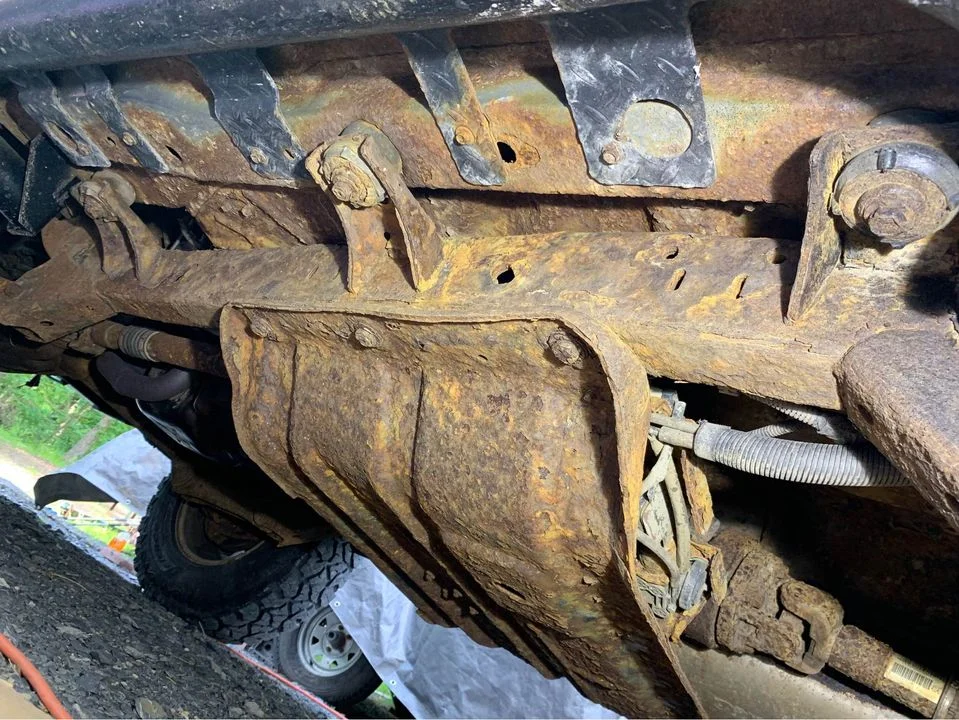 RUSTY Jeep2.jpg