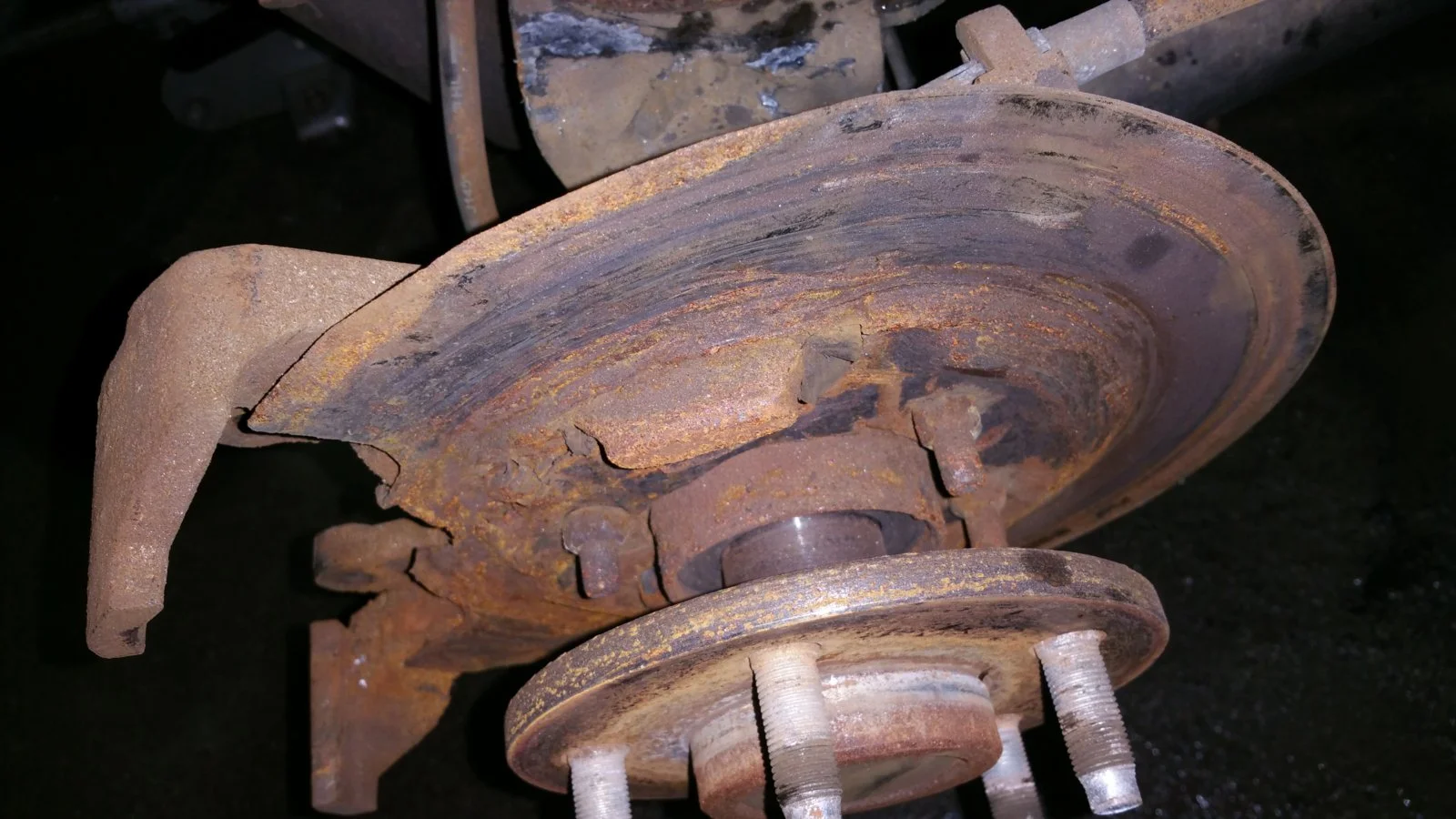 sal broken backing plate.webp