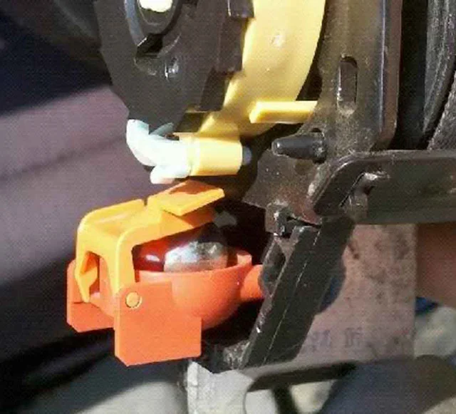 Seatbelt-locking-mechanismE.jpg