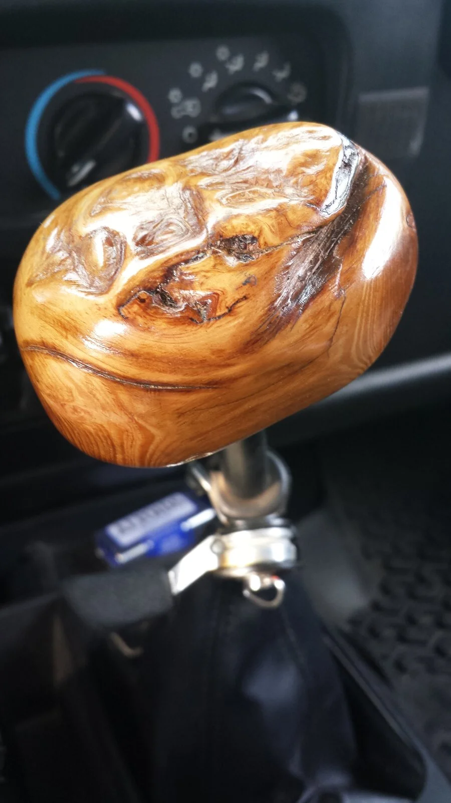 shiftKnob.webp