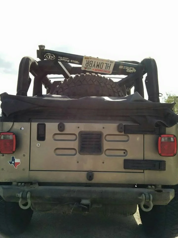 Smittybilt tire carrier fell off.webp