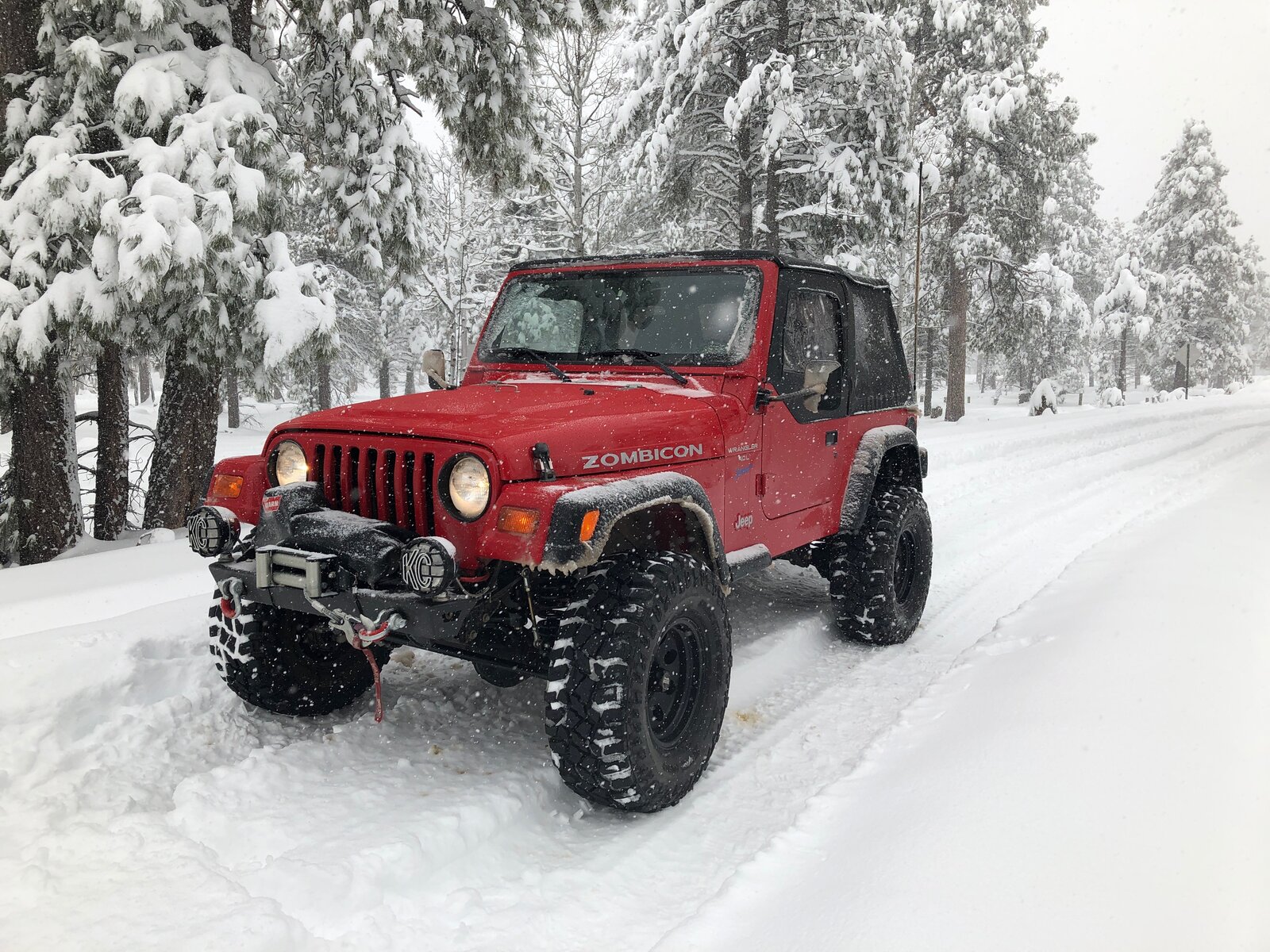 Snow_Jeep.JPG