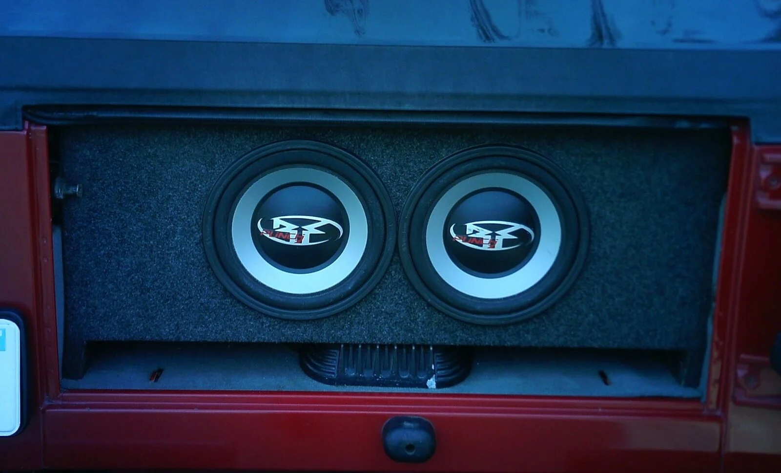 SPEAKER BOX (4).jpg