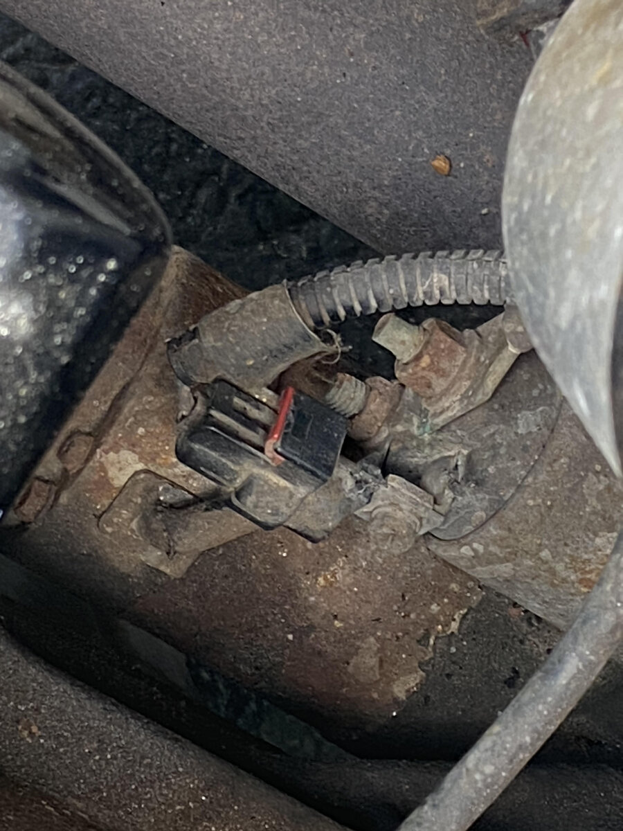 Tips on removing starter electrical connector clip? | Jeep Wrangler TJ Forum