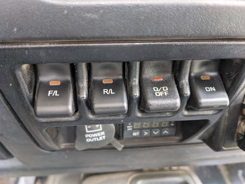 Stock Rubicon axle dash switch with a new Locker | Jeep Wrangler TJ Forum