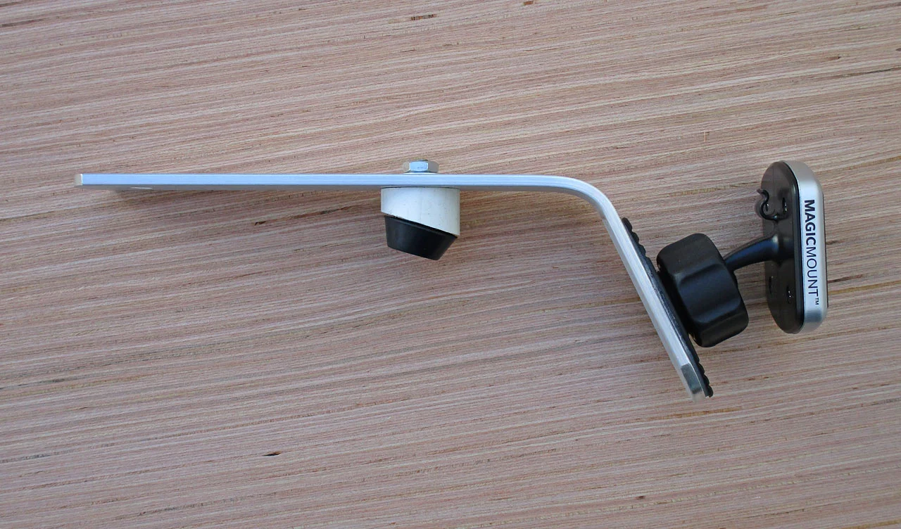 Tablet_Holder_04.jpg