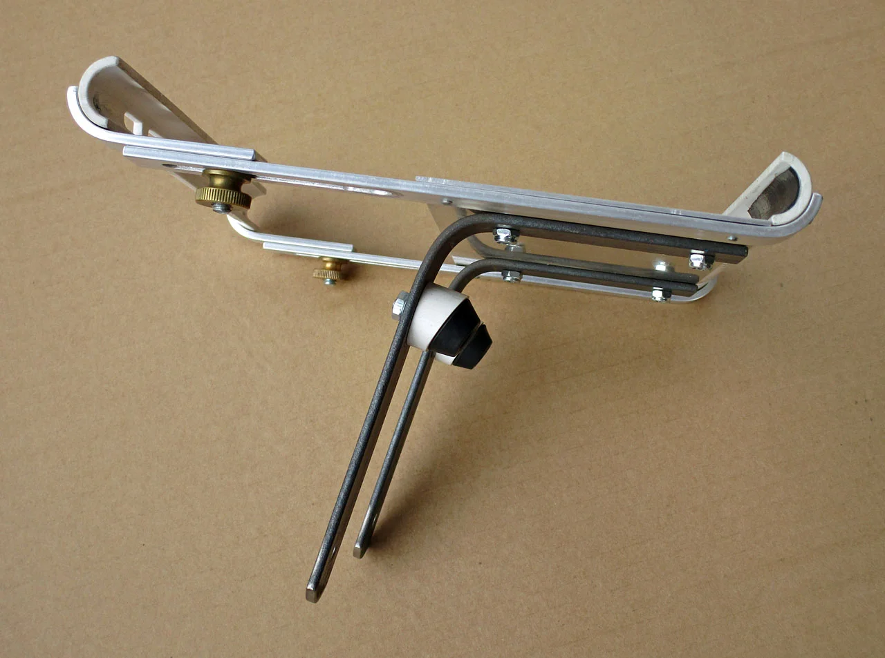 Tablet_Holder_09.jpg