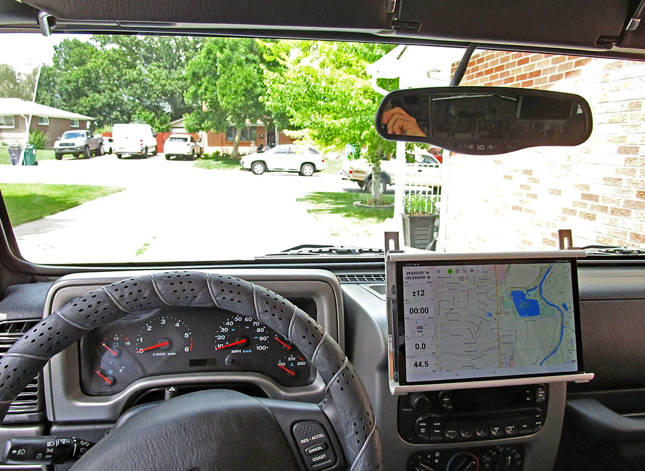 Tablet_Holder_12.jpg
