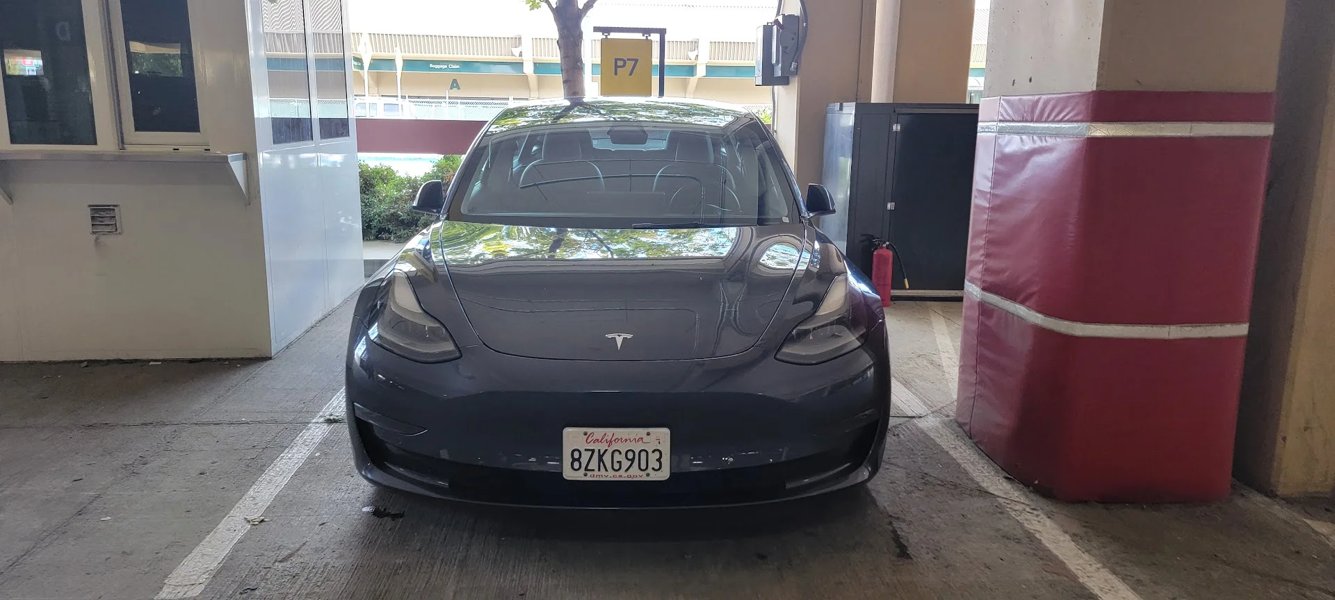 tesla-model-3-hertz.webp