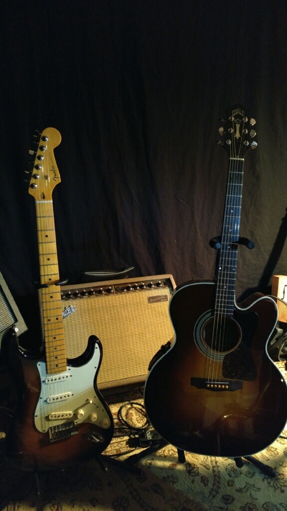 Thelma and Louise - Guild and Fender.jpg