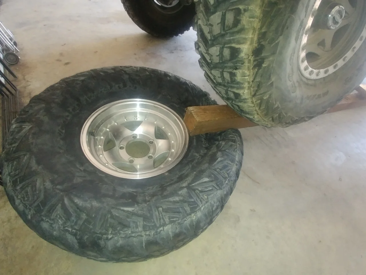 Tire unseating.png