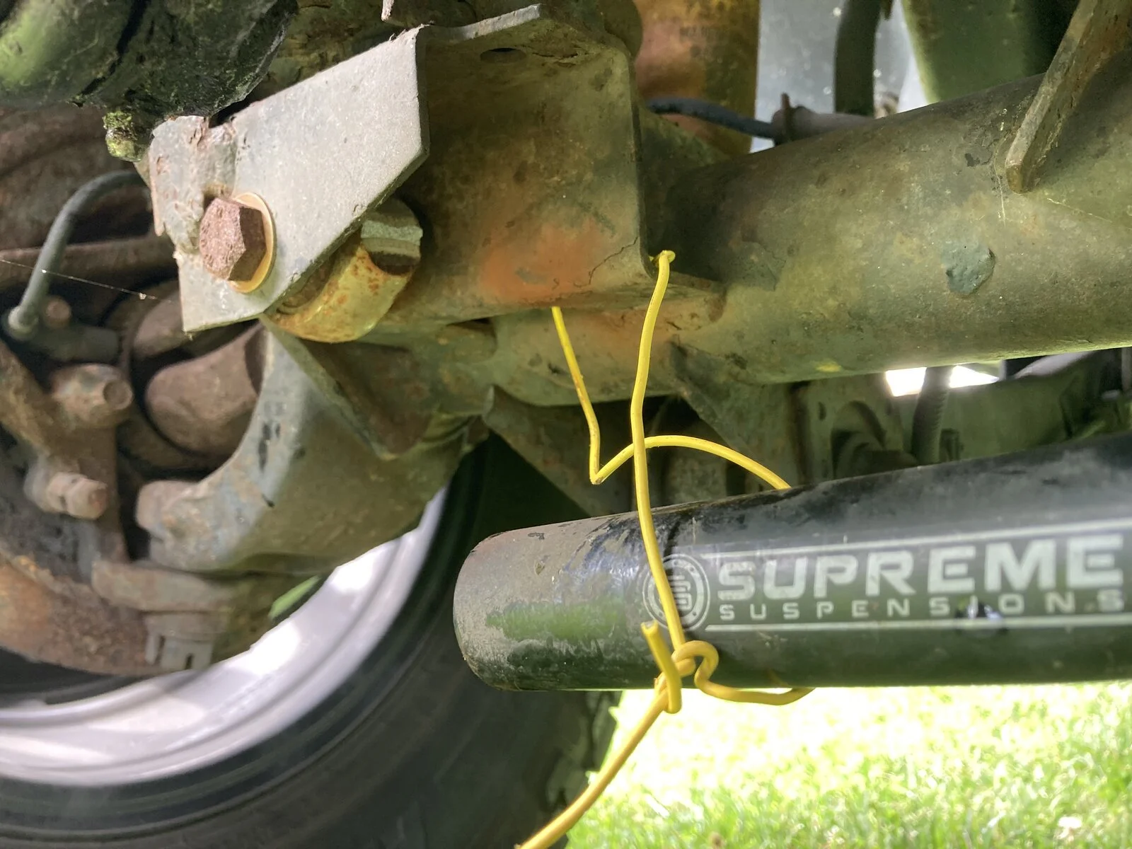 track bar fail.webp