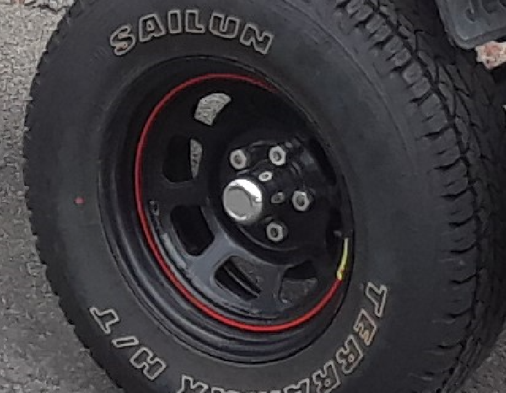 trailer's lug nuts.PNG