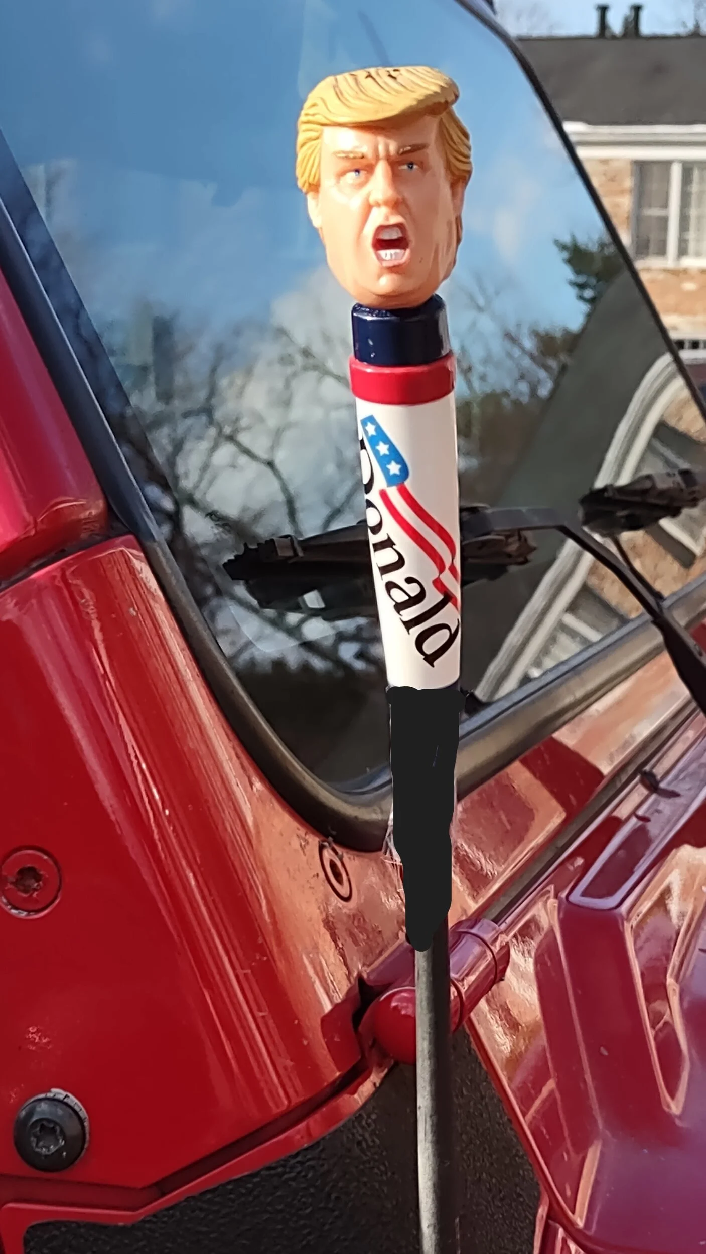 Trump antenna.webp