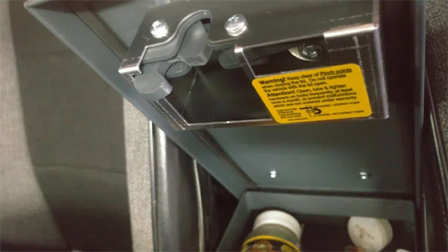Upper-Latch-1_zpsbzafoxt2.webp