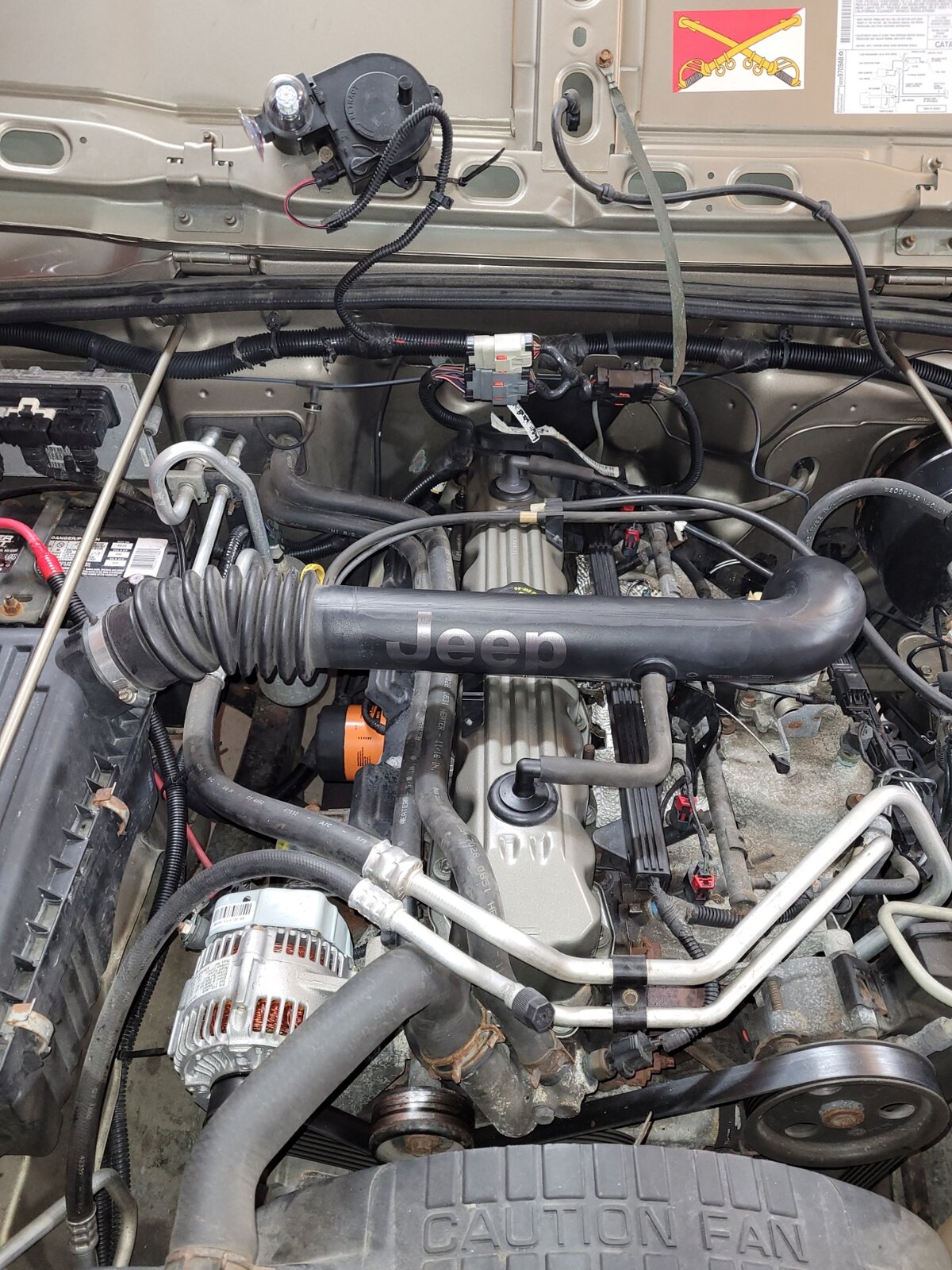 valve cover painted.jpg