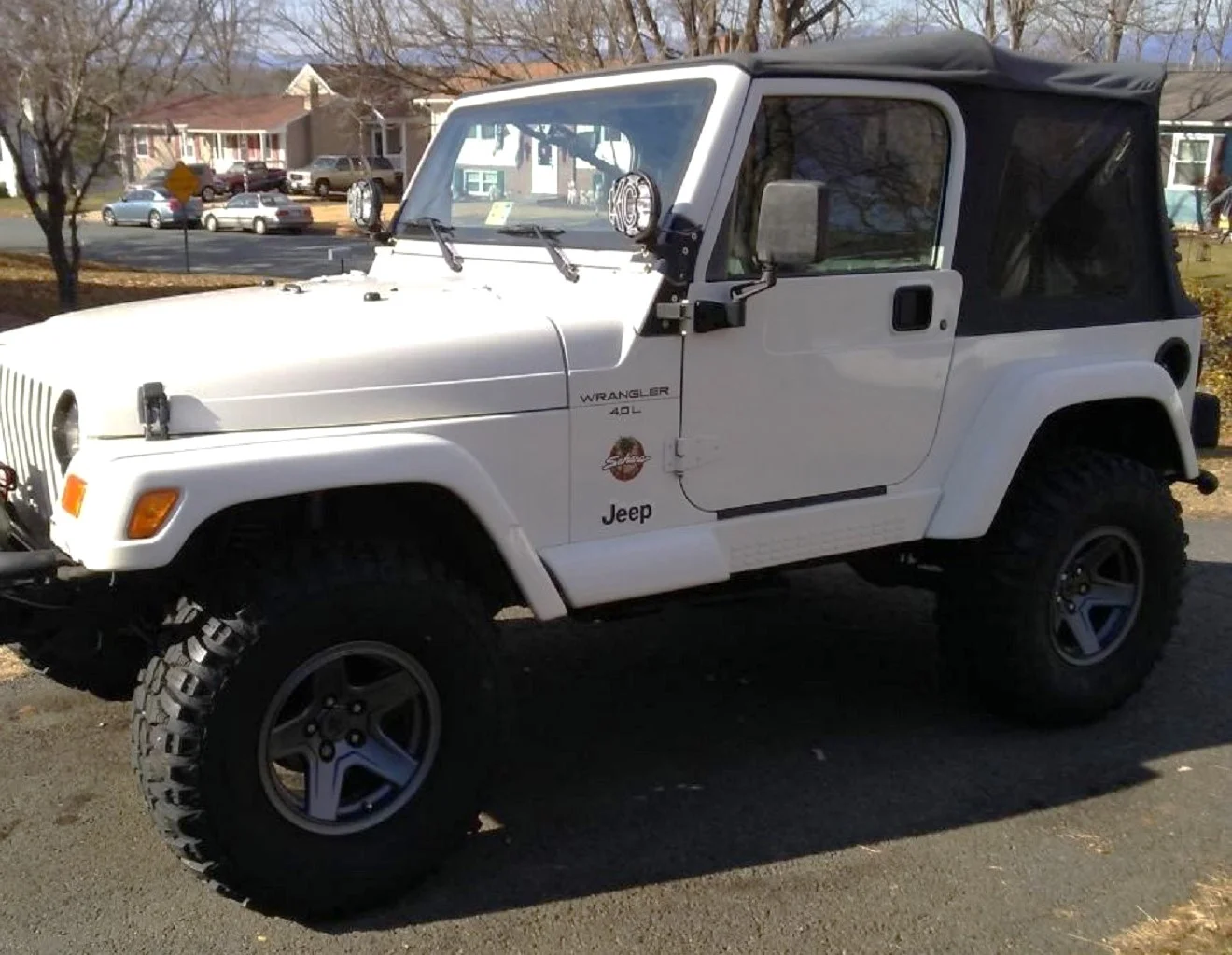 white jeep good pic.webp