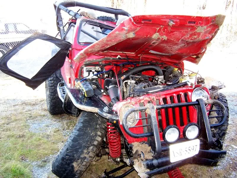 WRECKED JEEP (2017_11_20 00_38_12 UTC).webp