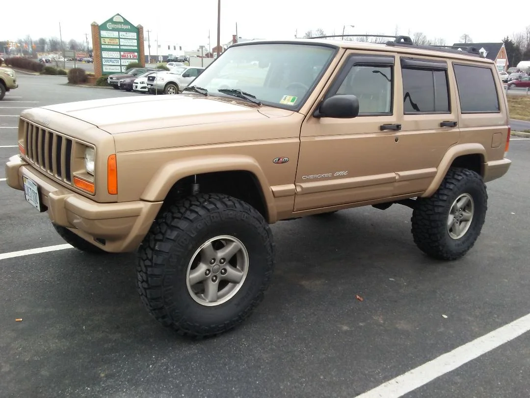 XJ tires.webp