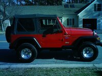 my red jeep (2017_11_20 00_38_12 UTC).jpg