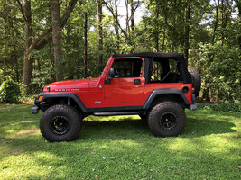 jeep-with-wheels-tires.jpg