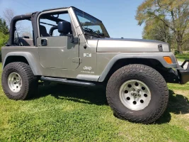 04jeep005.webp