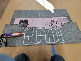 2-glueing carpet.webp