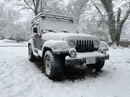 2022-01-04 Jeep snow.jpg