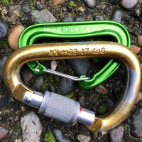 carabiner ratings.jpg