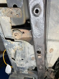 Frame at Skid Plate Mount 003.jpg